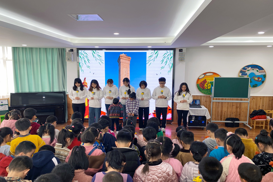 杨柳依依话清明——记本部大班组清明节云祭奠活动