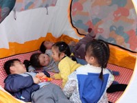 阳光正好,微风不燥——记本部小班组“春日野餐”活动