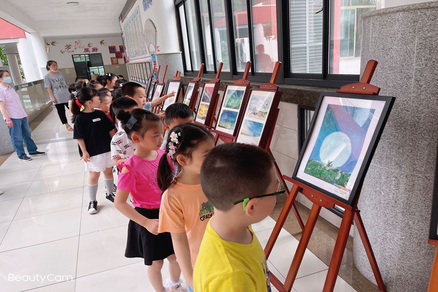 参观小学初体验，幼小衔接零距离—记本部大班组幼小衔接活动