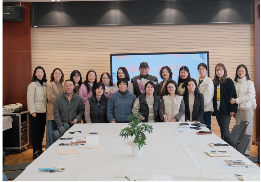 岁月如歌 温情相伴